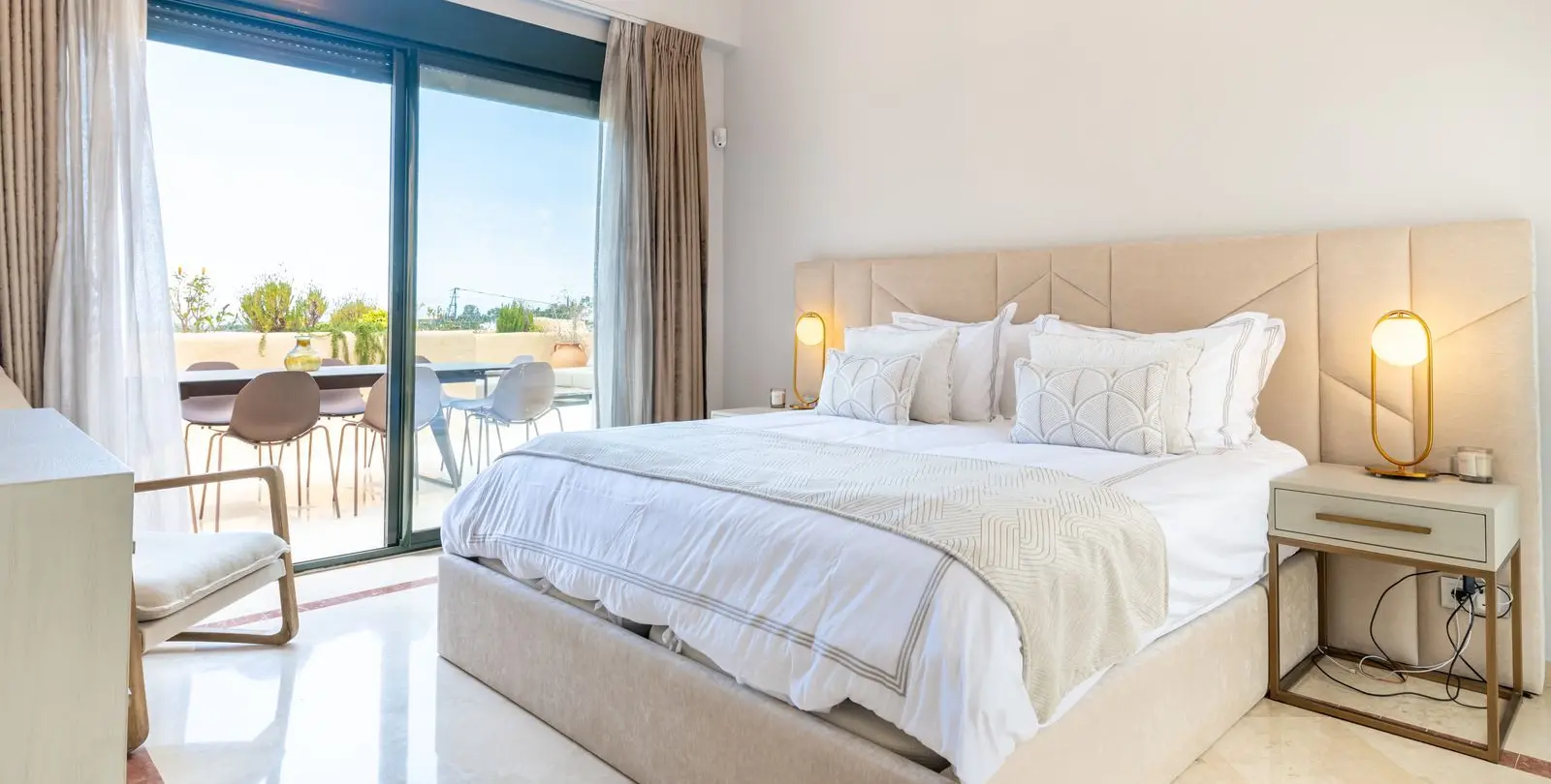 Продажа двухуровневого пентхауса в Atalaya 22