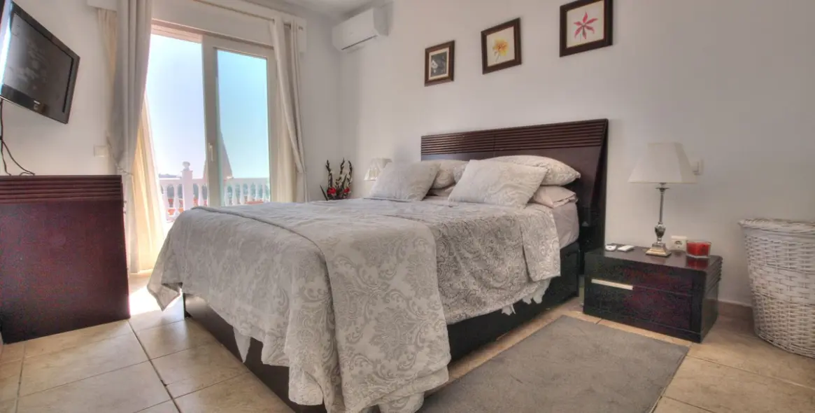 Продажа  отдельно стоящей виллы в La Cala de Mijas 13