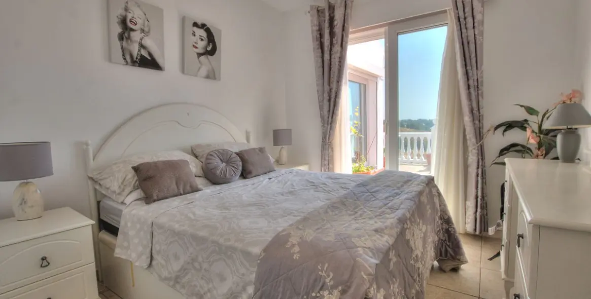 Продажа  отдельно стоящей виллы в La Cala de Mijas 19