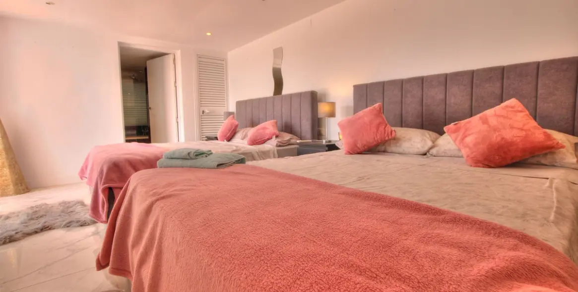 Sale of detached villa in La Cala de Mijas 25