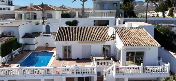 Venta de villa independiente en La Cala de Mijas 0