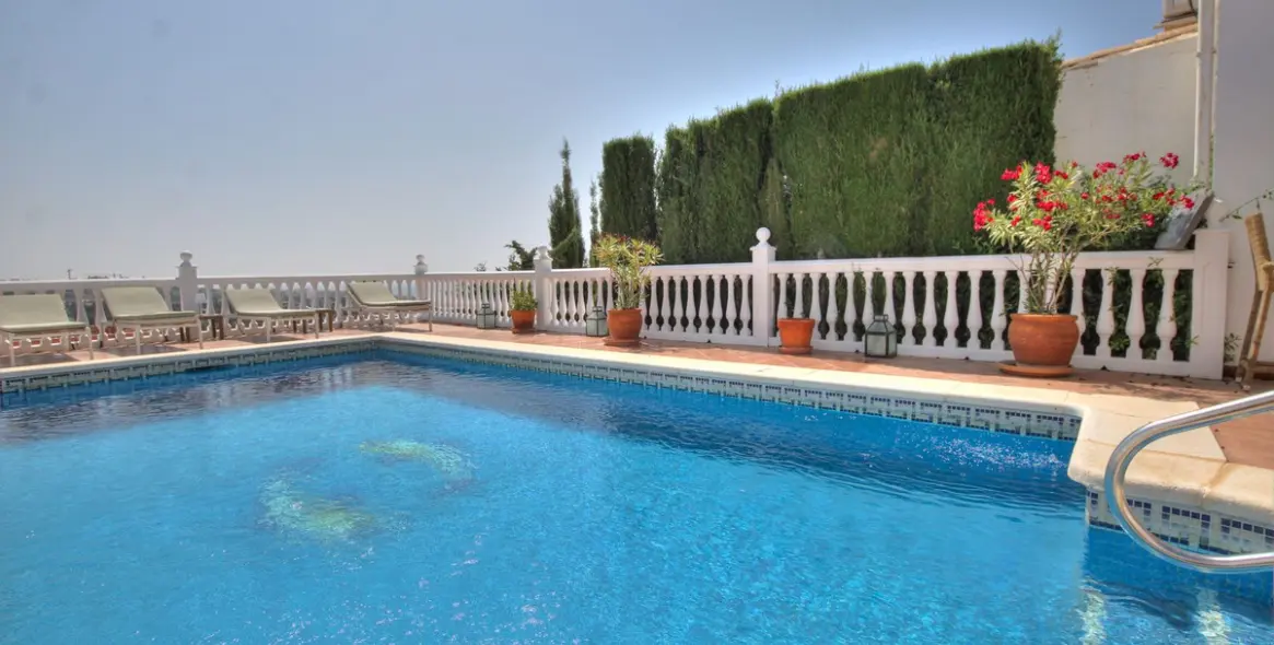 Sale of detached villa in La Cala de Mijas 4