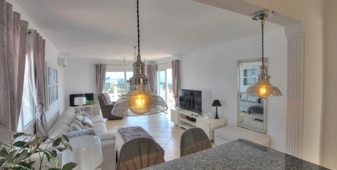 Sale of detached villa in La Cala de Mijas 11