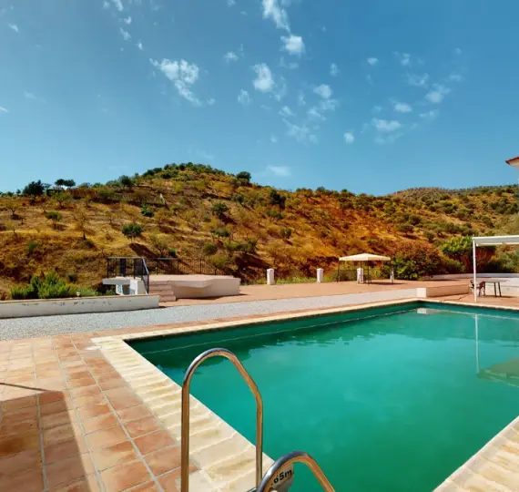 Venta de villa independiente en Macharaviaya