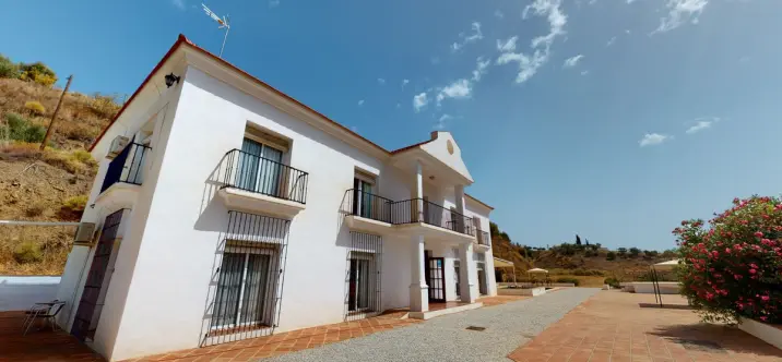 Venta de villa independiente en Macharaviaya 4