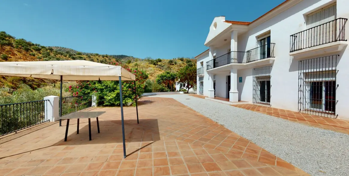 Venta de villa independiente en Macharaviaya 6