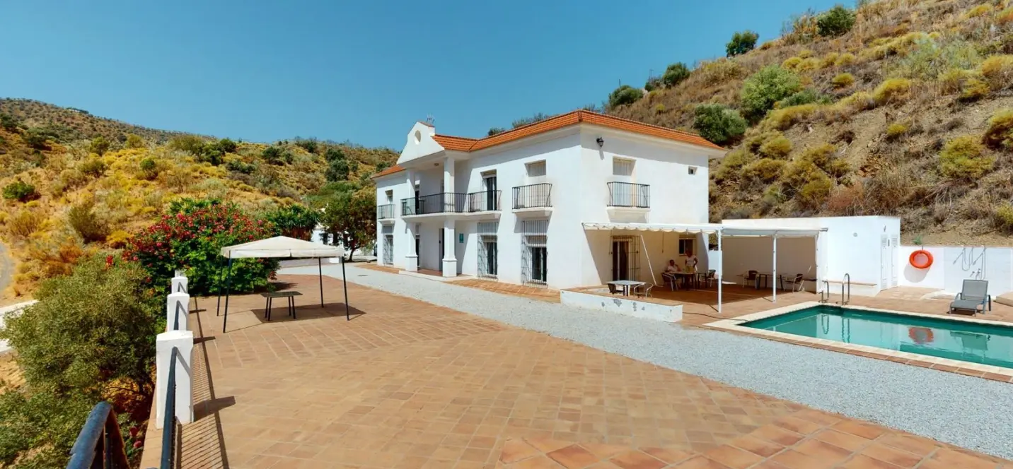 Sale of detached villa in Macharaviaya 1