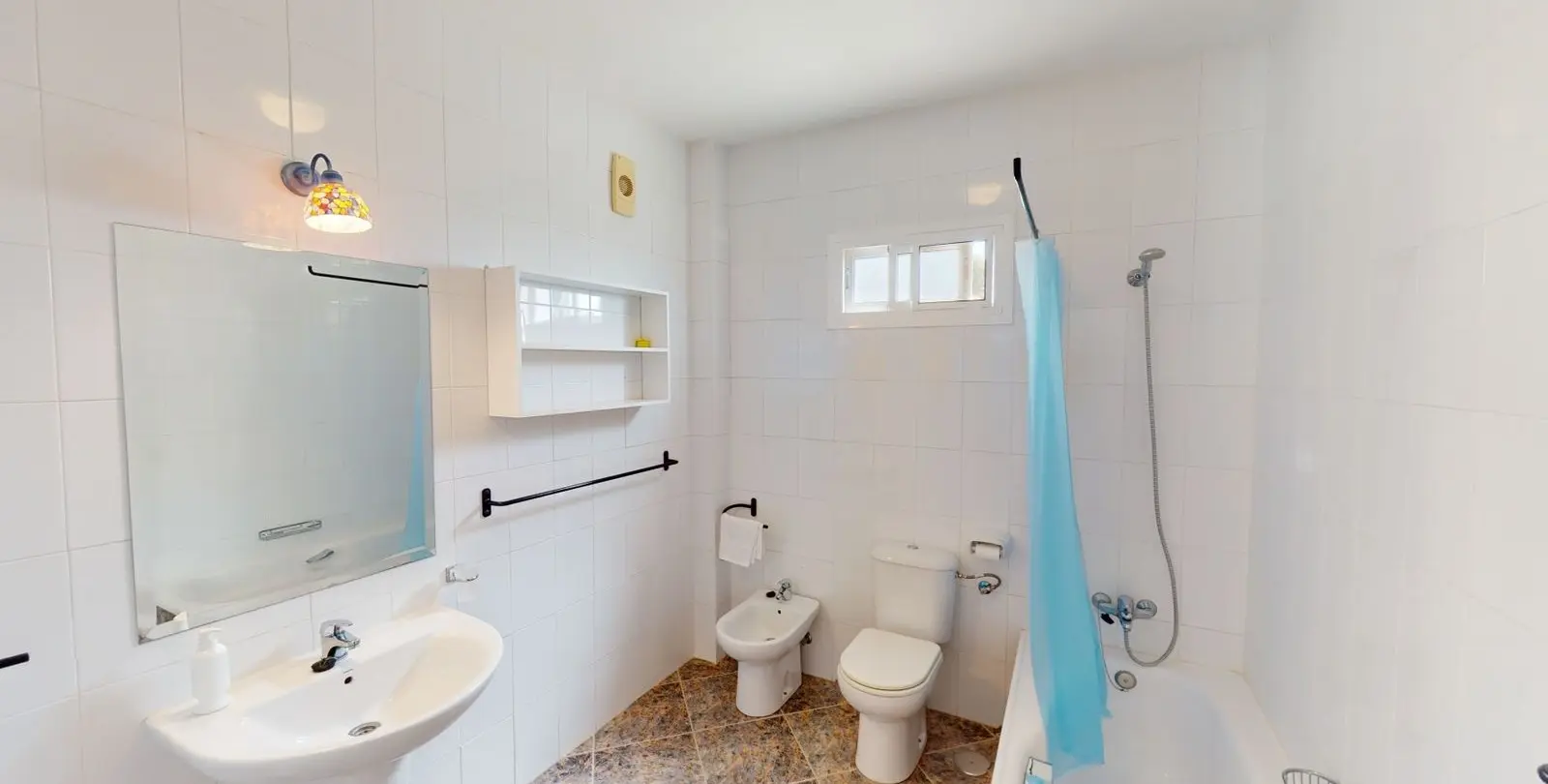 Venta de villa independiente en Macharaviaya 38