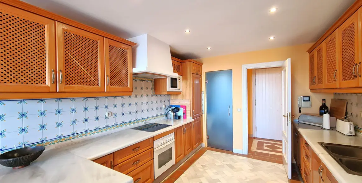 Sale of ground floor apartment in Casares Playa 6