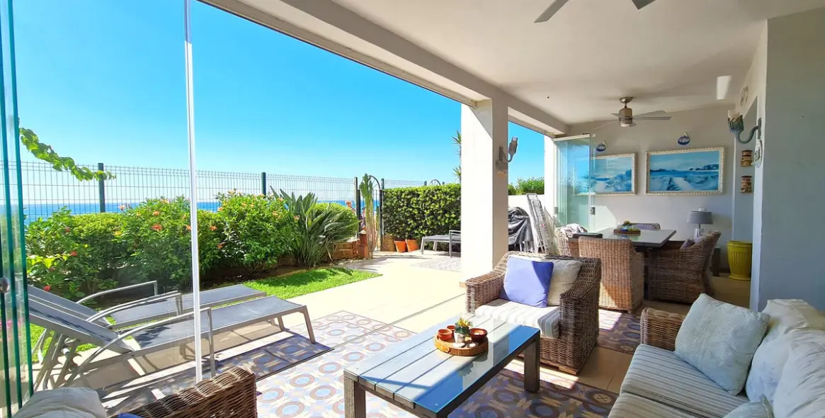 Sale of ground floor apartment in Casares Playa 9