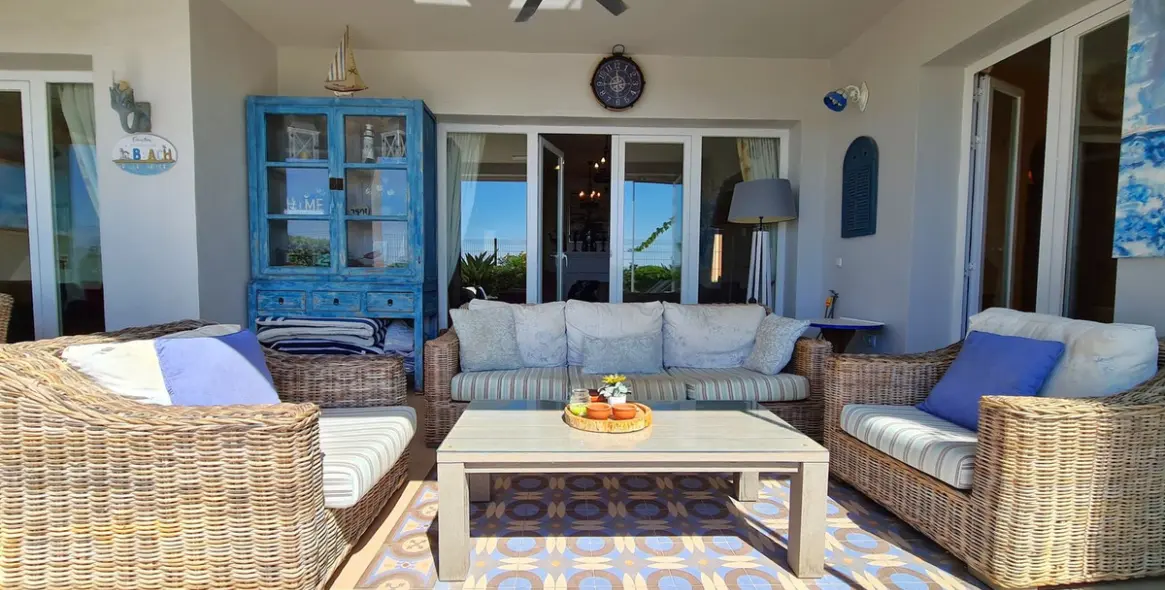 Sale of ground floor apartment in Casares Playa 18