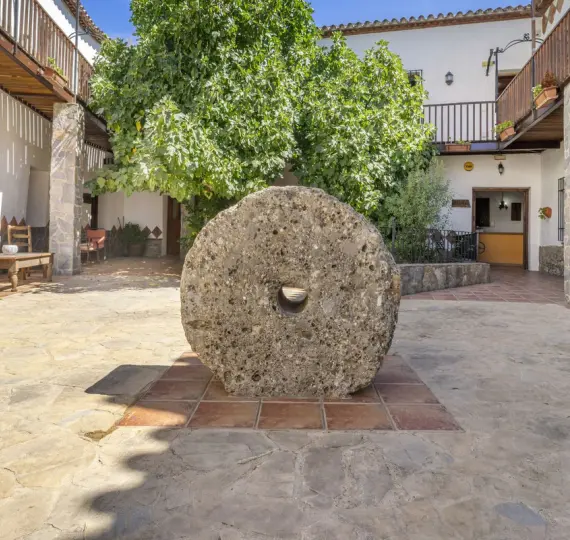 Venta de hotel en Benaoján