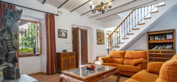 Venta de hotel en Benaoján 2