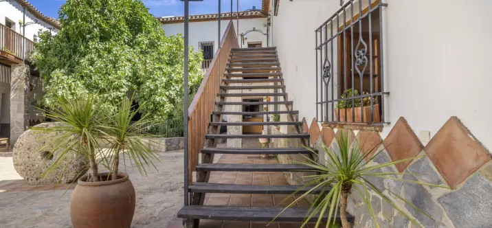 Venta de hotel en Benaoján 4