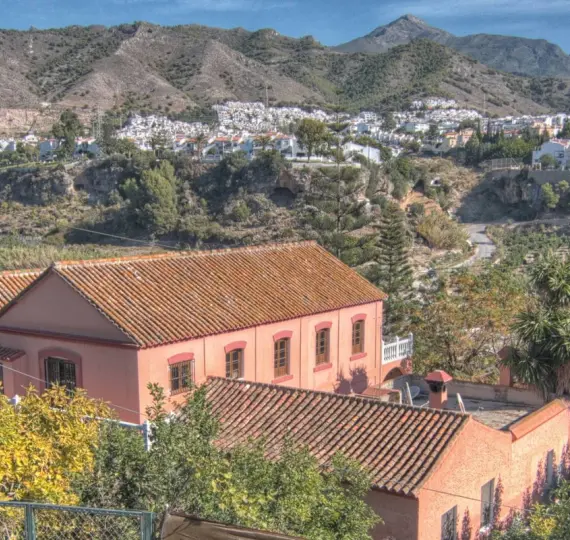 Venta de villa independiente en Nerja