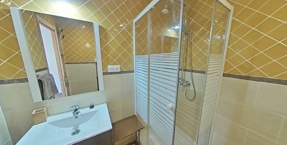 Sale of detached villa in Nerja 17