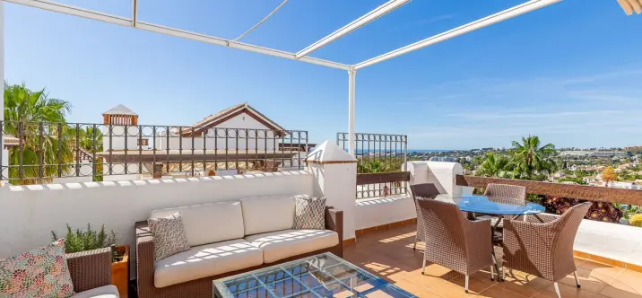 Sale of penthouse duplex in Nueva Andalucía 3