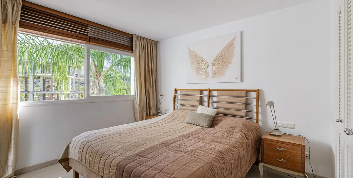 Продажа двухуровневого пентхауса в Nueva Andalucía 14