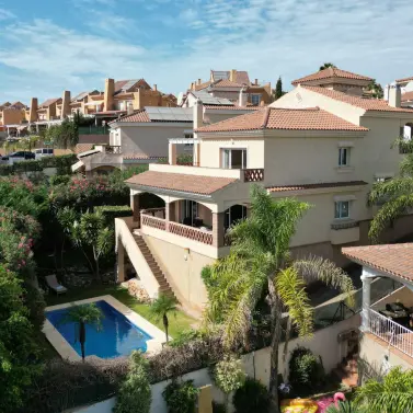 Venta de villa independiente en Riviera del Sol