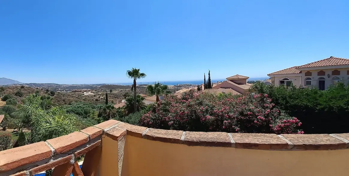 Venta de villa independiente en Riviera del Sol 4