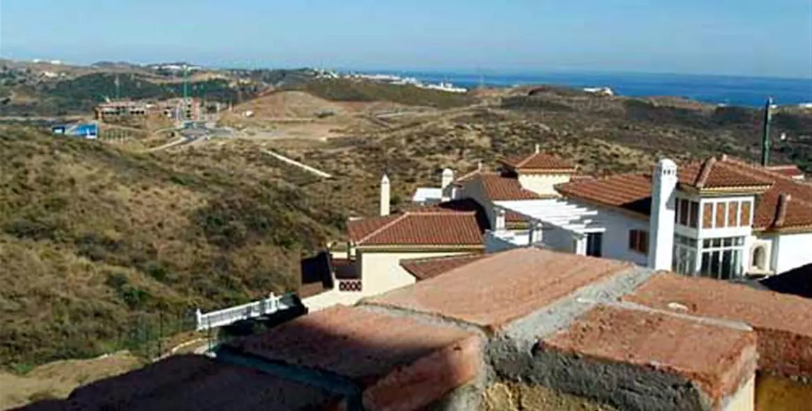 Venta de villa independiente en Riviera del Sol 13