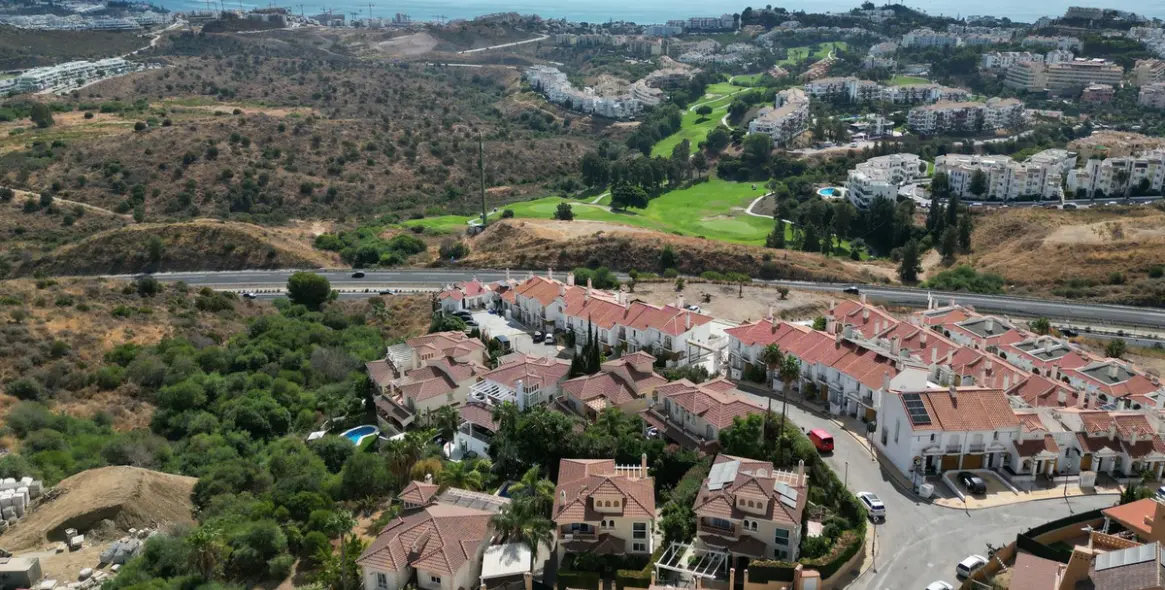 Venta de villa independiente en Riviera del Sol 14