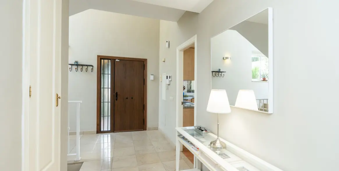 Sale of detached villa in Riviera del Sol 35