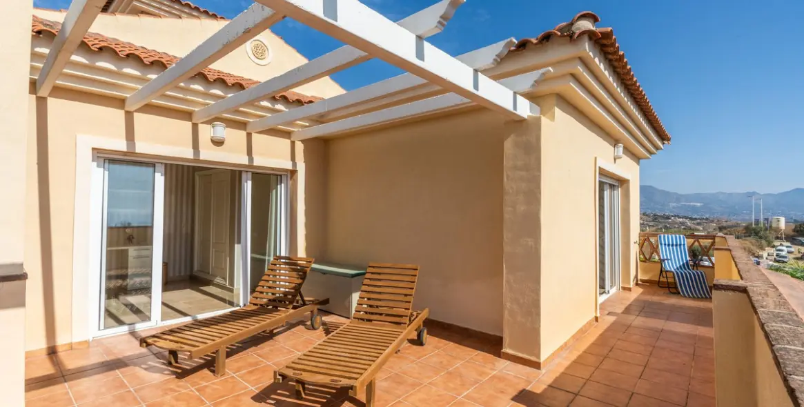 Sale of detached villa in Riviera del Sol 43