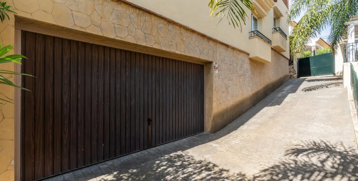 Sale of detached villa in Riviera del Sol 62