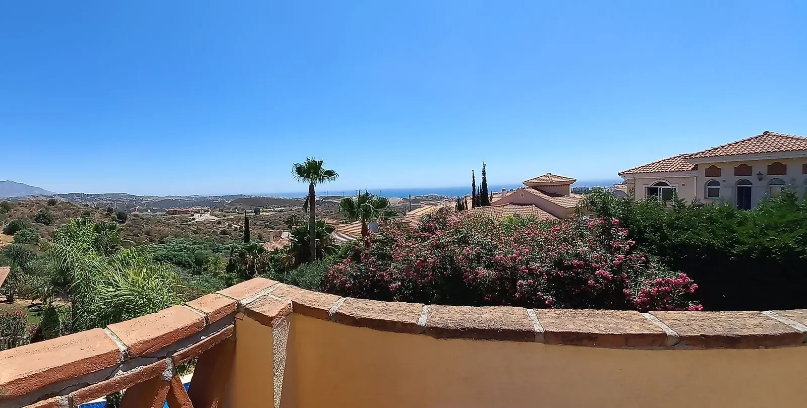 Sale of detached villa in Riviera del Sol 2