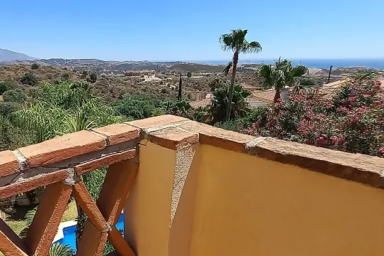Image 6 thumb