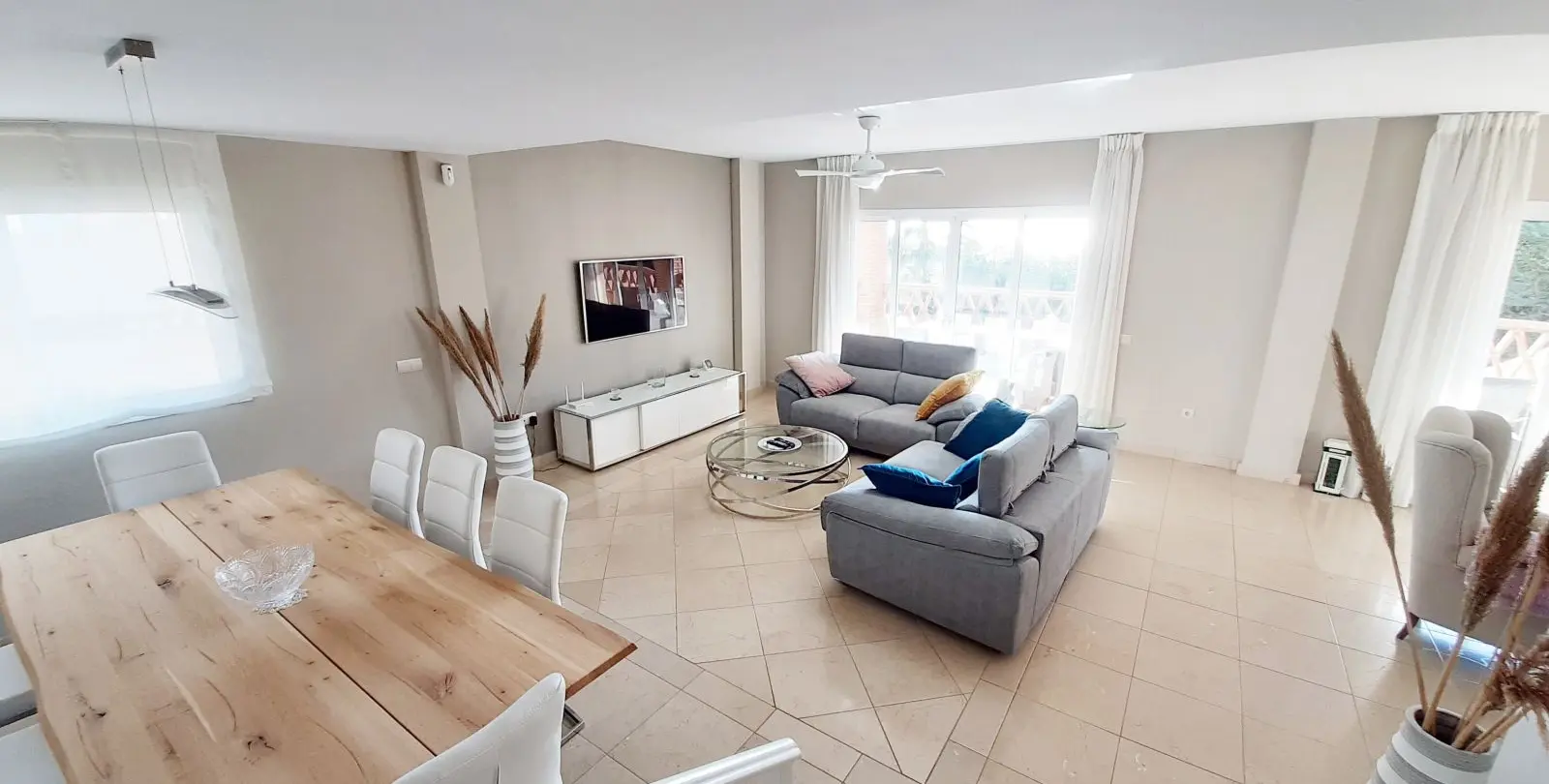 Sale of detached villa in Riviera del Sol 18