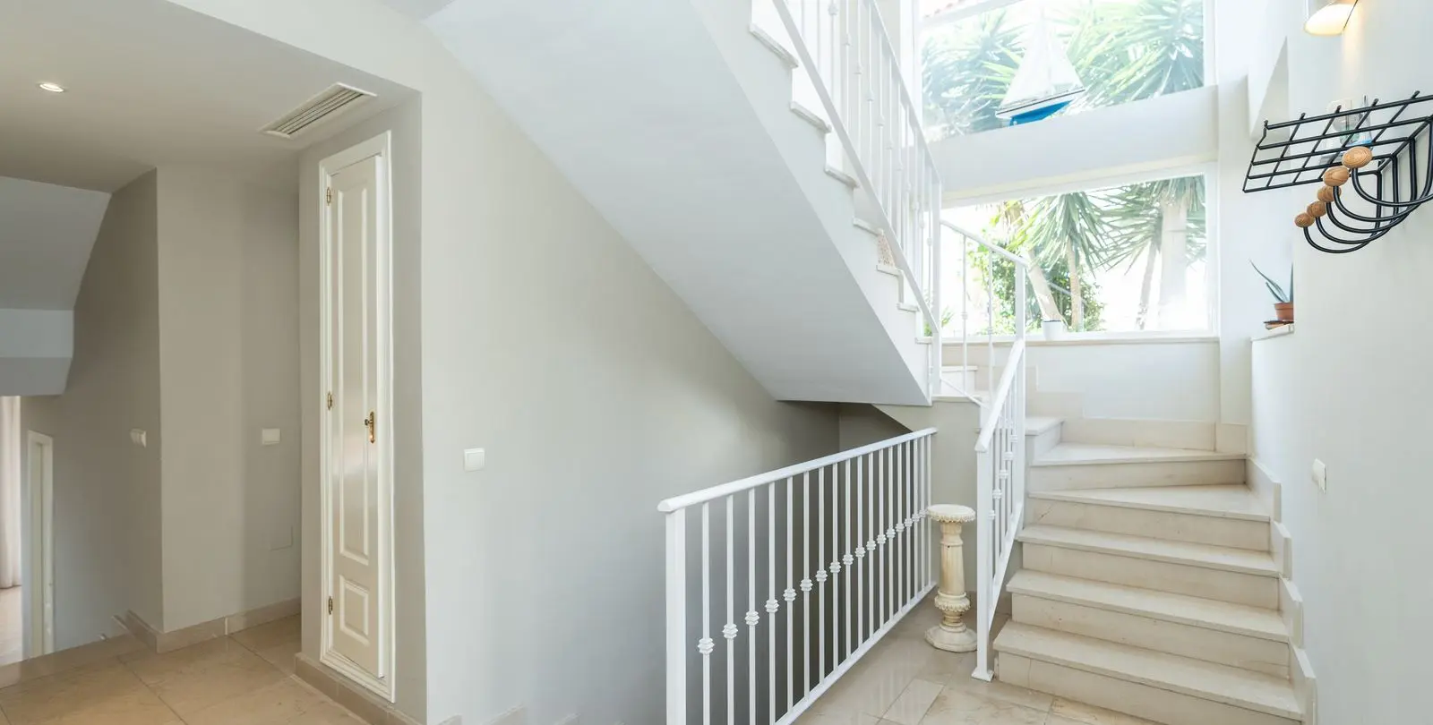 Sale of detached villa in Riviera del Sol 34