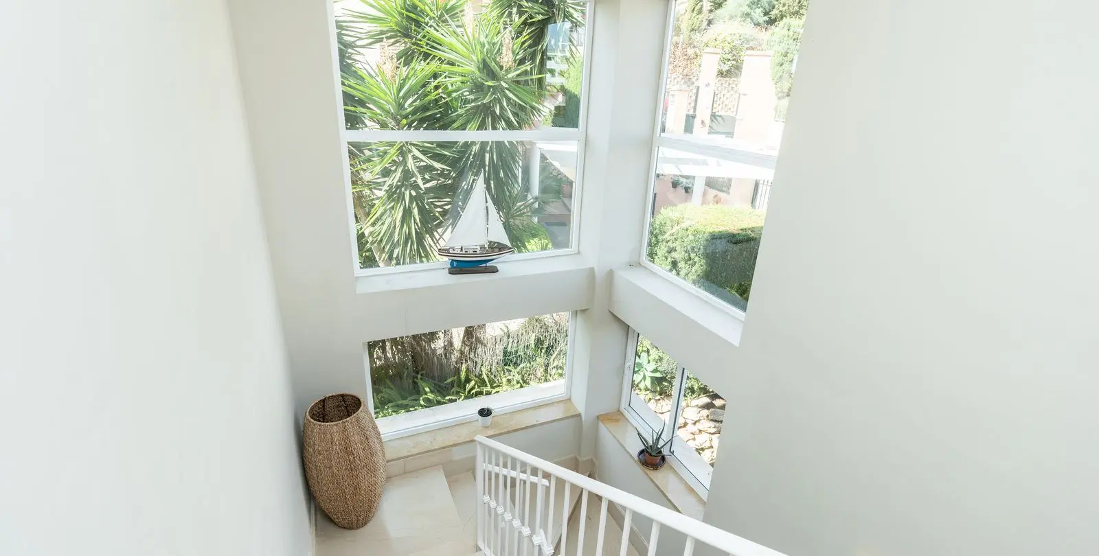 Sale of detached villa in Riviera del Sol 35
