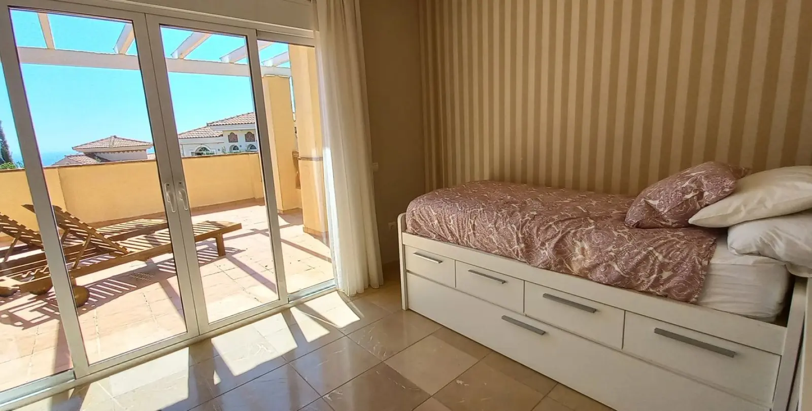Sale of detached villa in Riviera del Sol 45