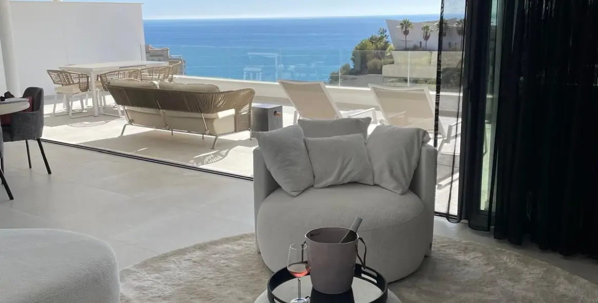 Продажа апартаментов на среднем этаже в Benalmadena Costa 7