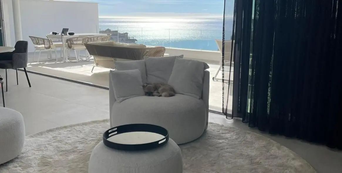 Продажа апартаментов на среднем этаже в Benalmadena Costa 13