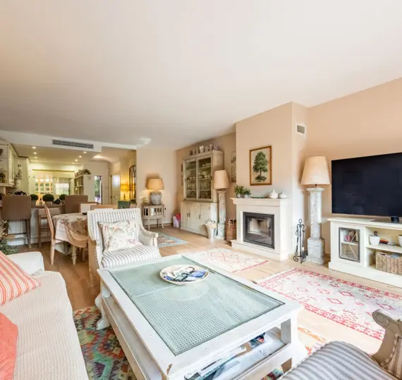 Venta de casa pareada en Nagüeles