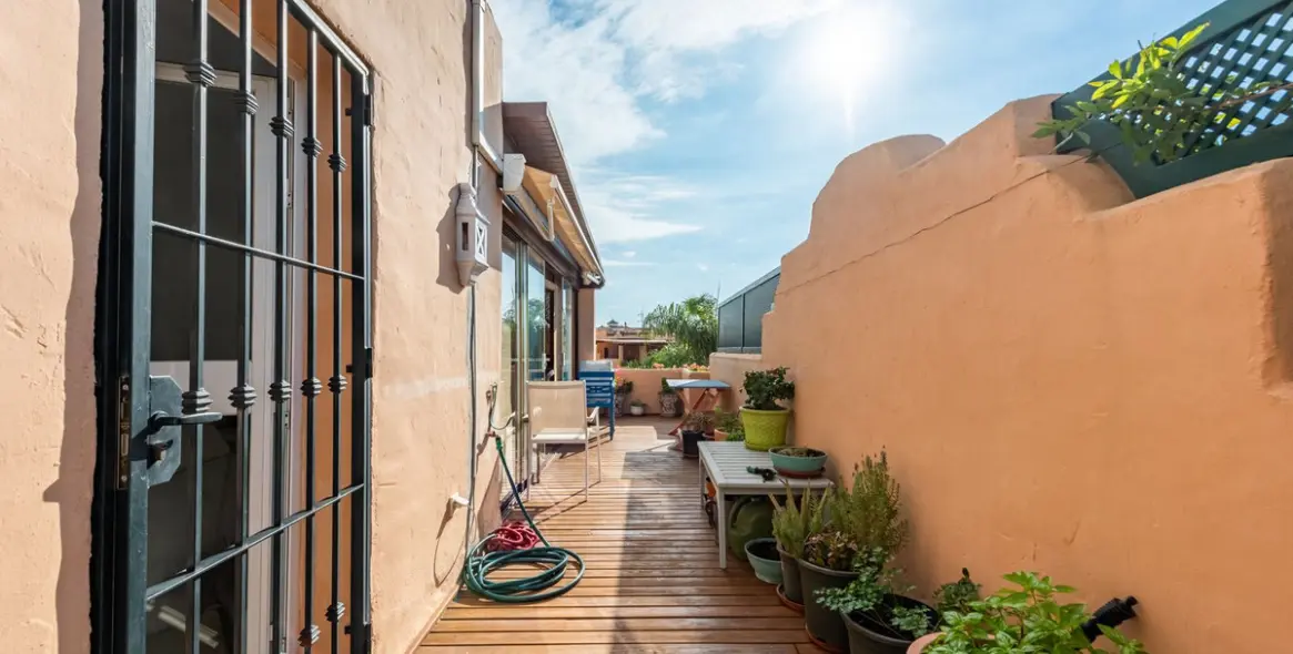 Sale of semi-detached house in Nagüeles 25