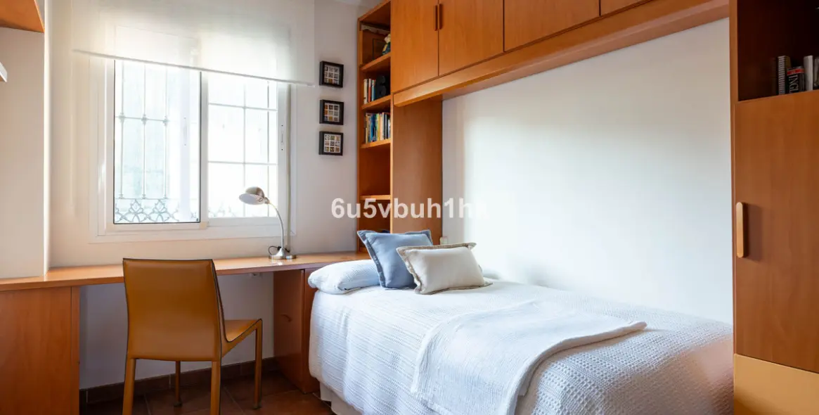 Продажа таунхауса в Malaga - Este 17