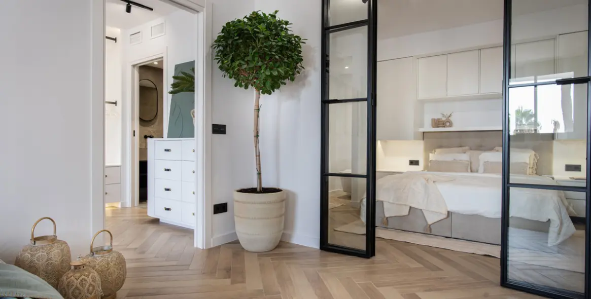 Venta de apartamento en planta media en Nueva Andalucía 21