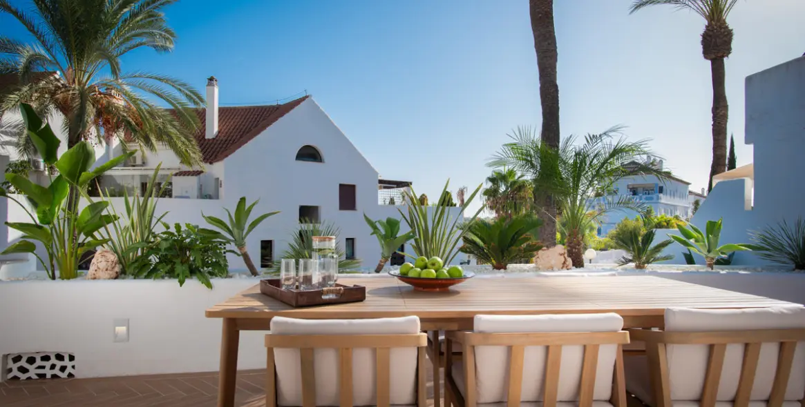 Venta de apartamento en planta media en Nueva Andalucía 22