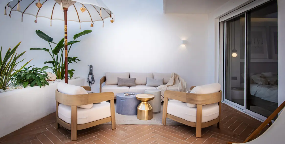 Venta de apartamento en planta media en Nueva Andalucía 23