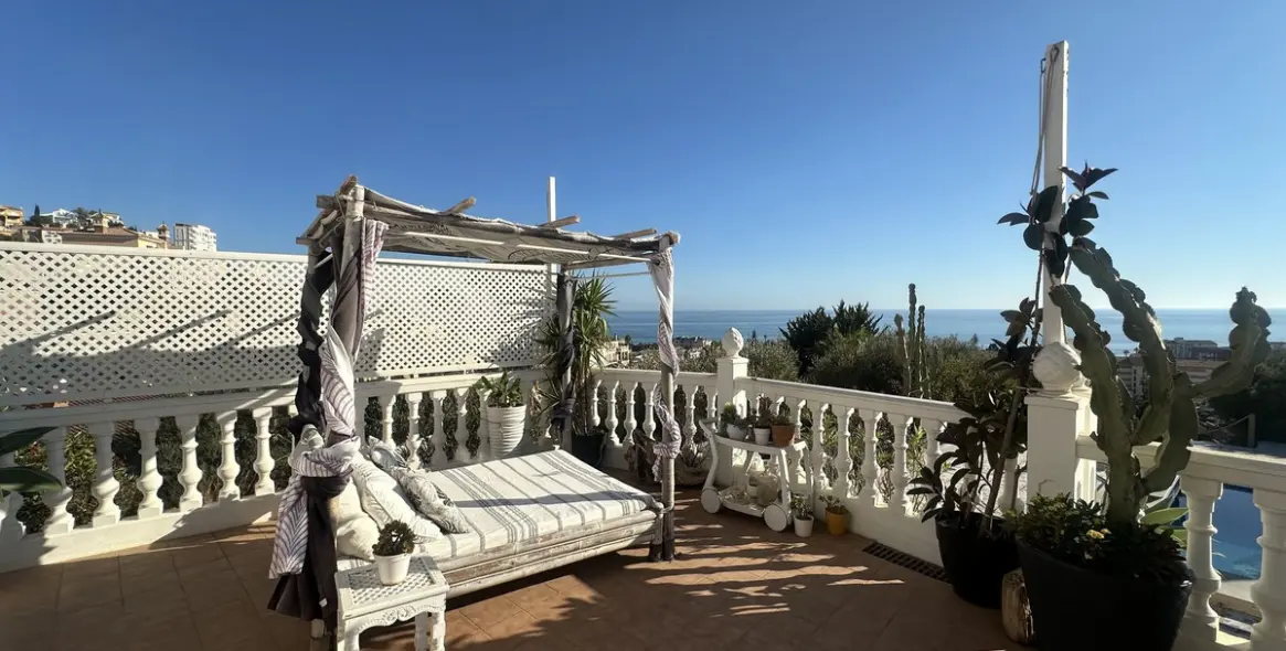 Sale of detached villa in Rincón de la Victoria 2