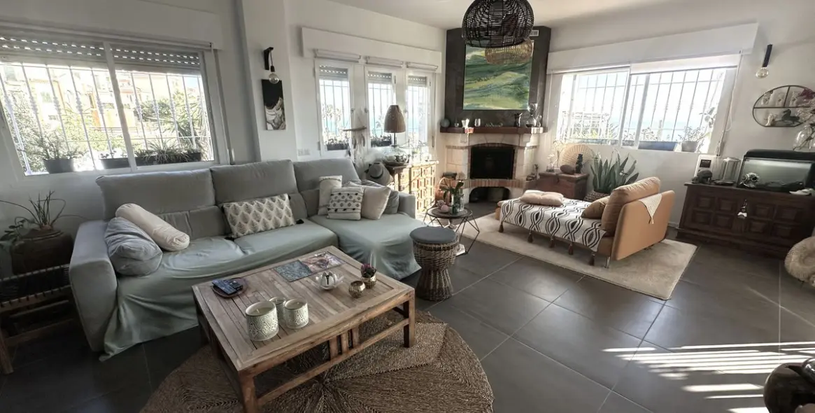 Sale of detached villa in Rincón de la Victoria 5