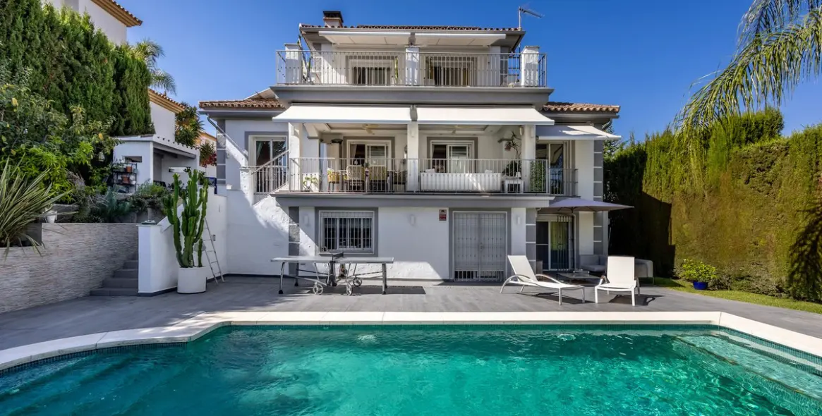 Продажа  отдельно стоящей виллы в Alhaurín el Grande 3