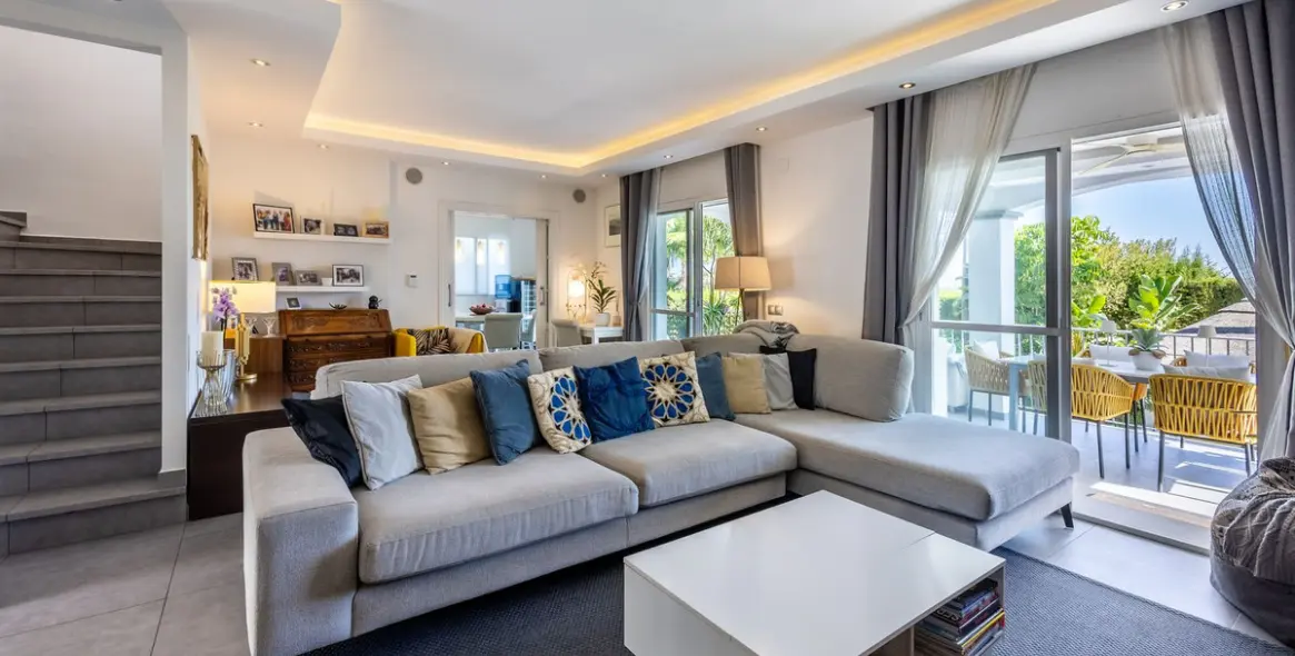 Продажа  отдельно стоящей виллы в Alhaurín el Grande 18