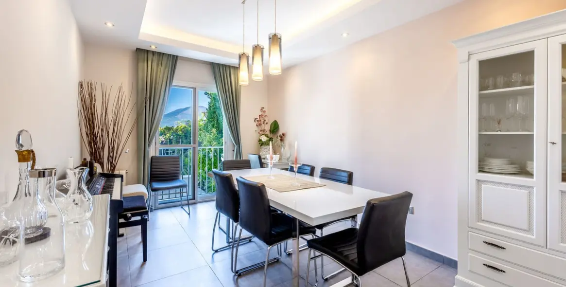 Sale of detached villa in Alhaurín el Grande 22