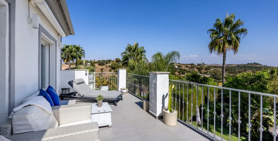 Sale of detached villa in Alhaurín el Grande 30