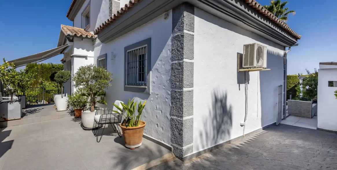 Sale of detached villa in Alhaurín el Grande 44